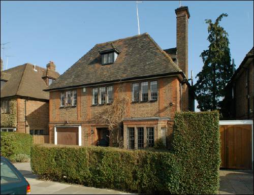 08 Thornton Way